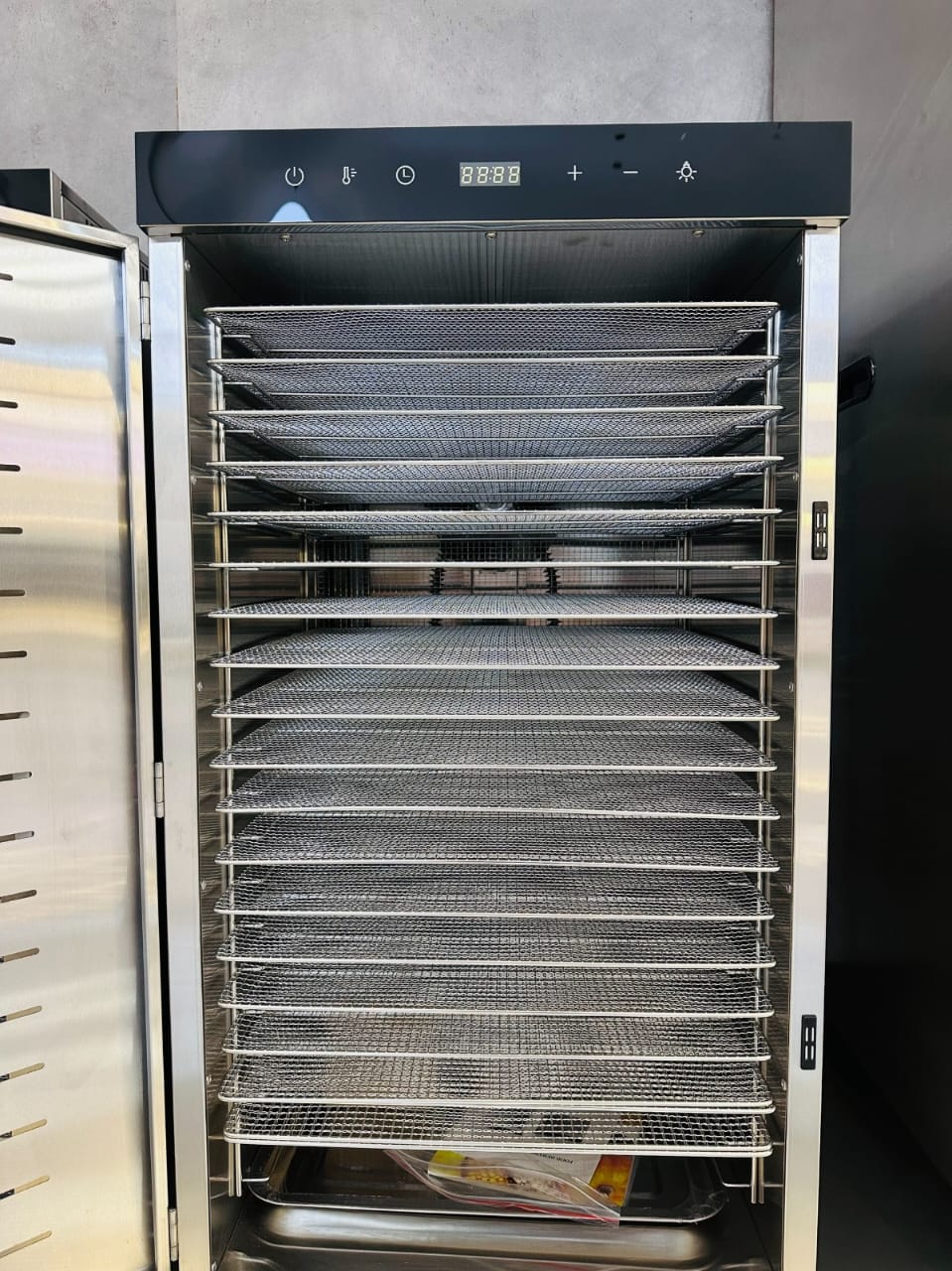 TRAY DEHYDRATOR || SA-SSTD48-4000 W || SUN AGRO - Image 3